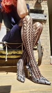 Say yes to more fishnet and both kitties are happy