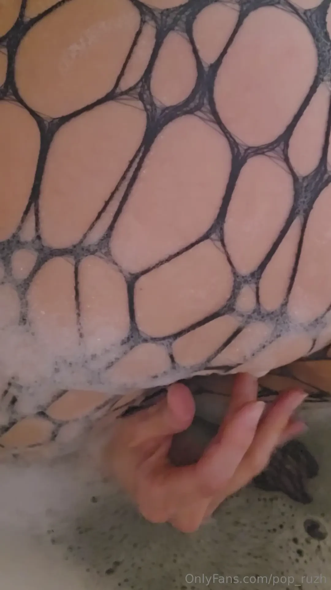 This fishnet gives some access points i love to play with this net and 