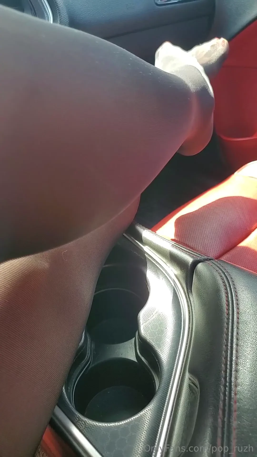 I was driving around the whole day and somehow got all wet and horny i part 1 