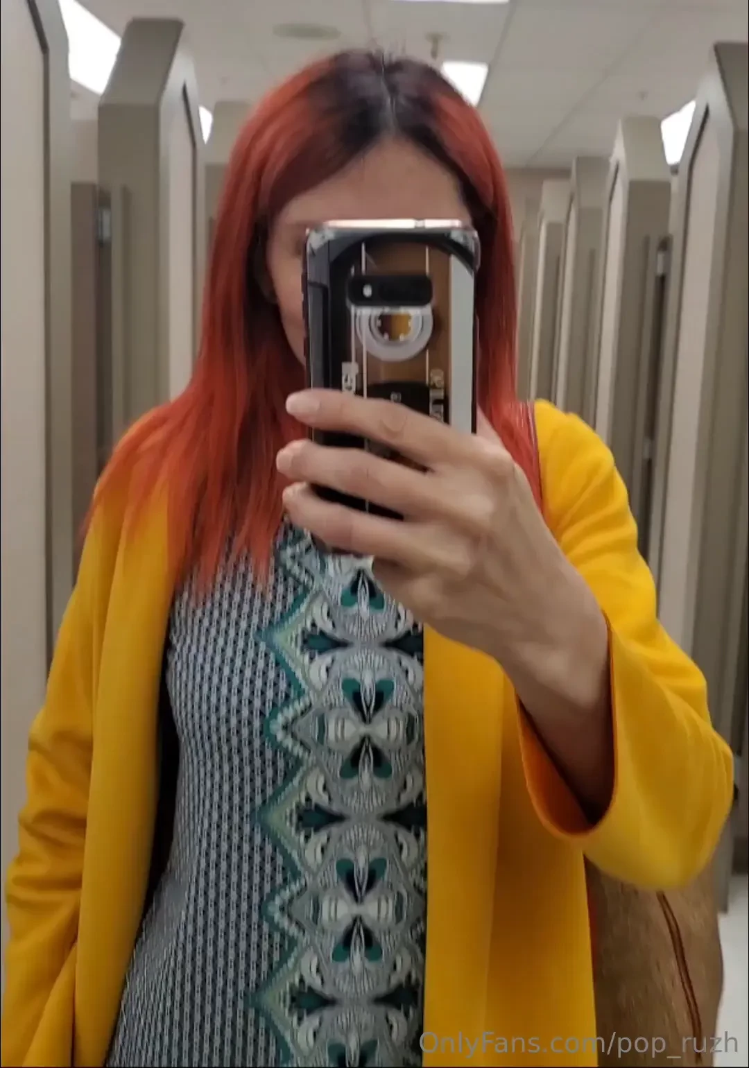 Nude pantyhose they are almost invisible only when i spread my toes or 