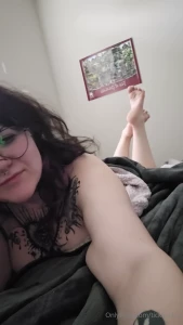 Good morning i am soooo sleepy this morning will you come nibble on my part 1