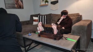 New tickling video athfeet and i had amazing chemistry together so we