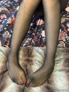 Here s a hot little foot compilation i put together for my feet lovers part 31