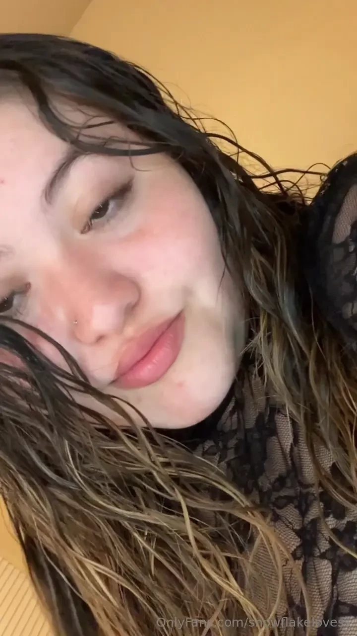 Because this ass and face looked too good to not post on here 