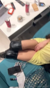 Vient la voir de plus pr s