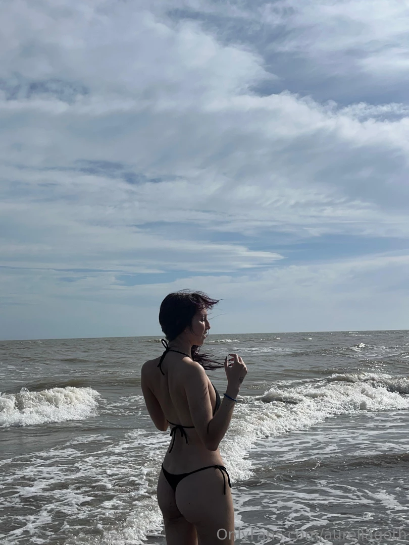 Your pov you see me enjoying the waves in front of you wearing nothing part 1 