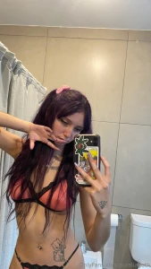 Just me a mirror and good vibes whats on your mind today maybe you can part 1