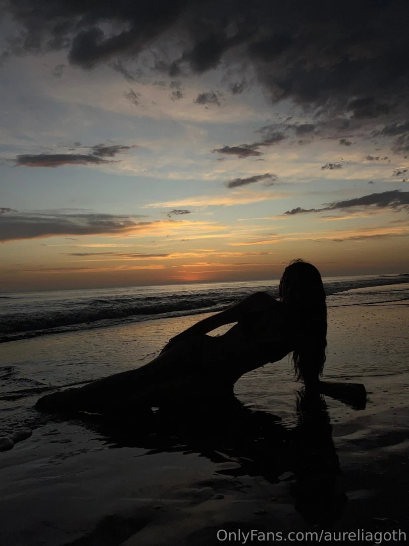 Just me and the sunset nothing else needed do you wish you were here 