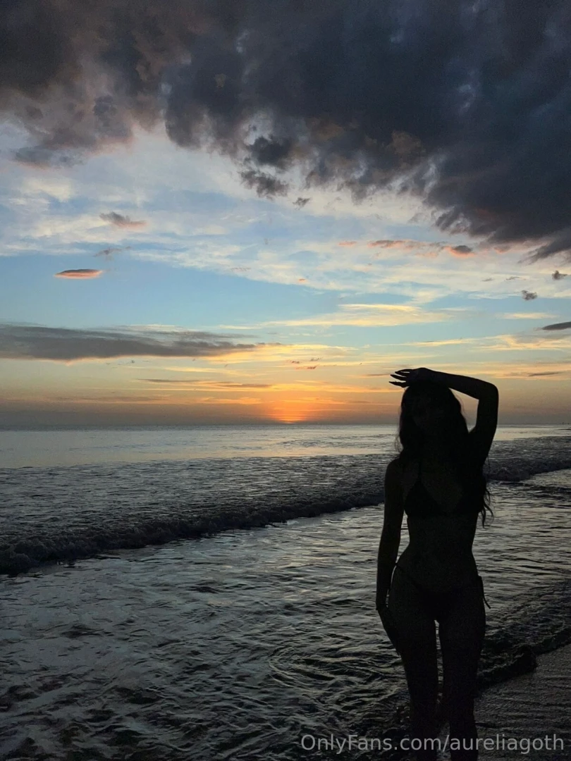 Just me and the sunset nothing else needed do you wish you were here part 1 