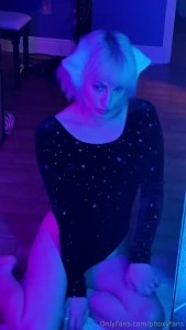 Good kitty booty and soles and my talented tongue