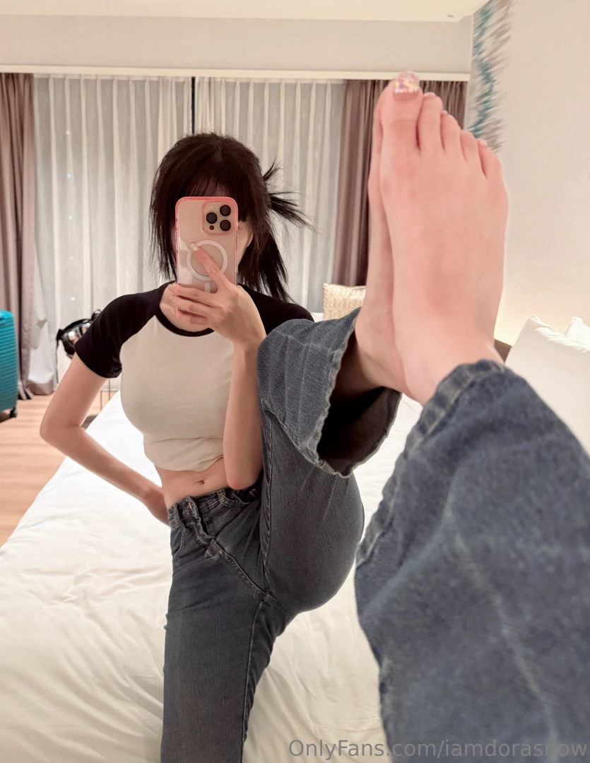 Ready for biggest con in malaysia tmrw practicing my fanservice 