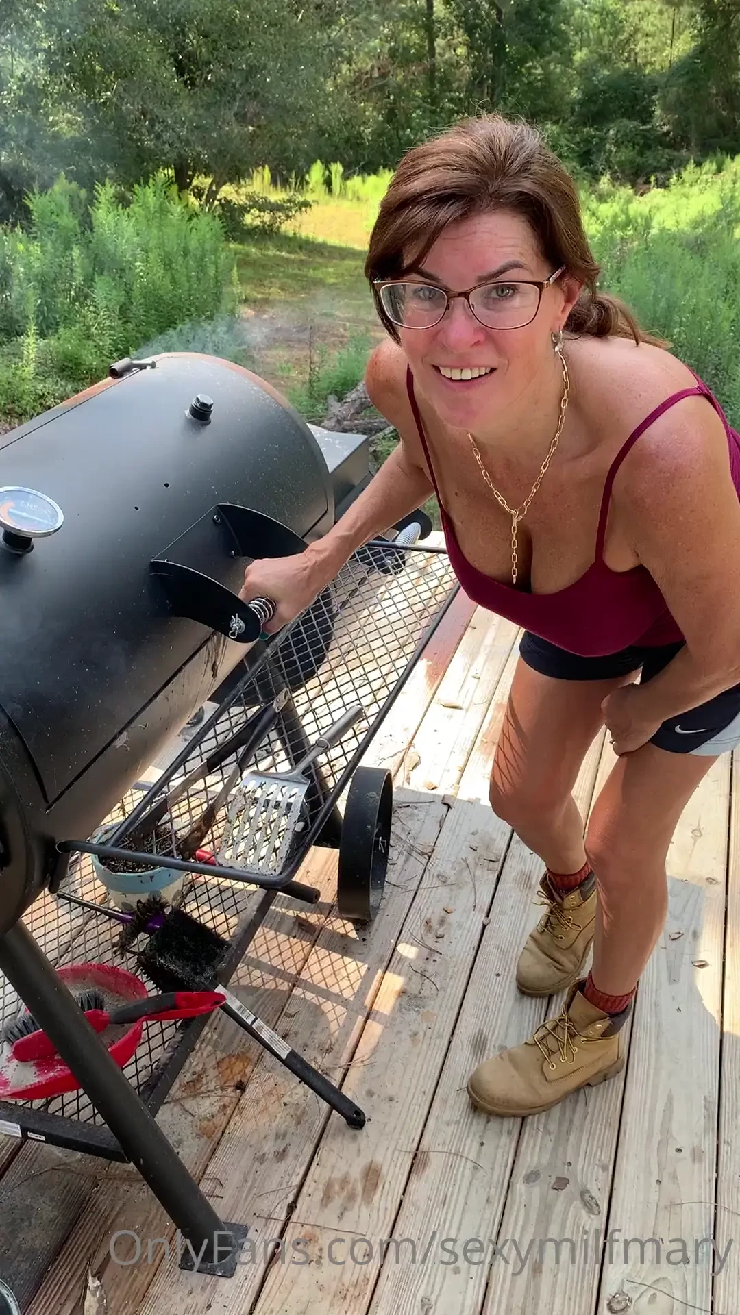 Blooper cooking my ribs 