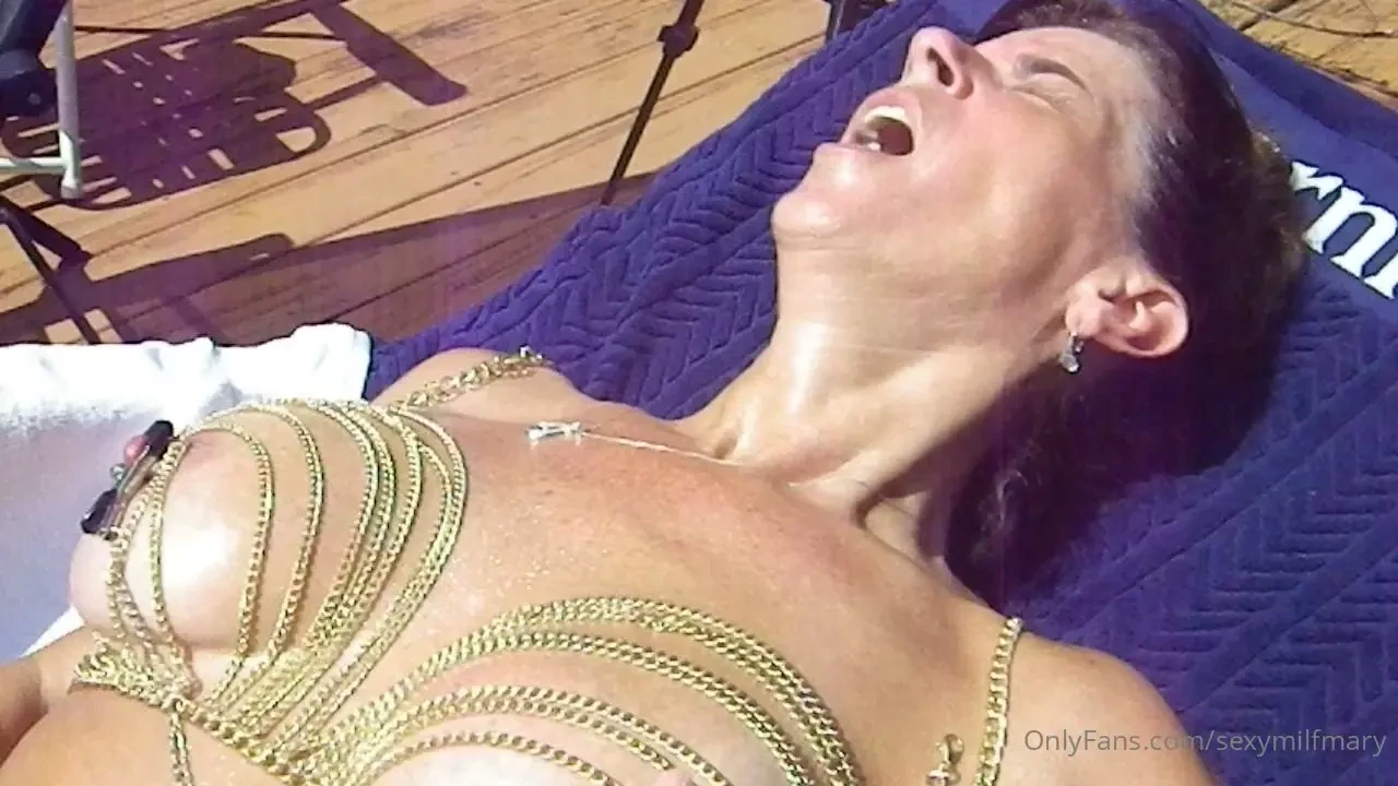Found this clip too it was titled omfg watch me jerk off outside 