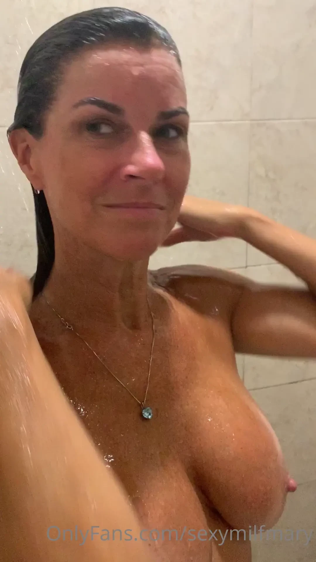 Dirty mary needs to wash the cum off 