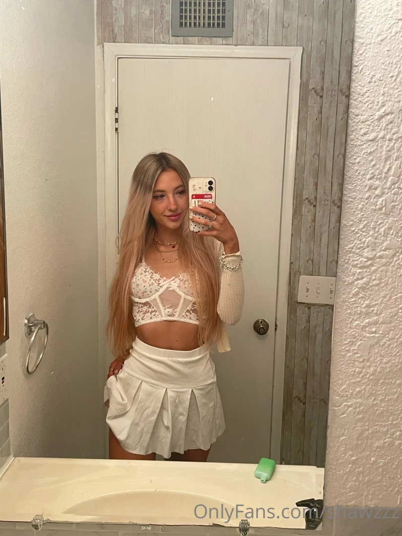 Sweet smile dirty mind no regrets 