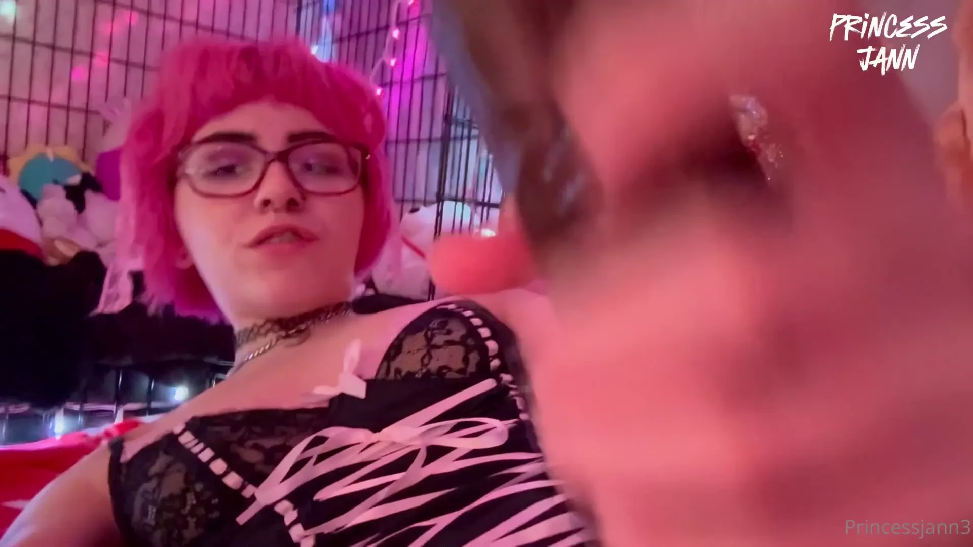 Would you have a goon sesh with me baby 