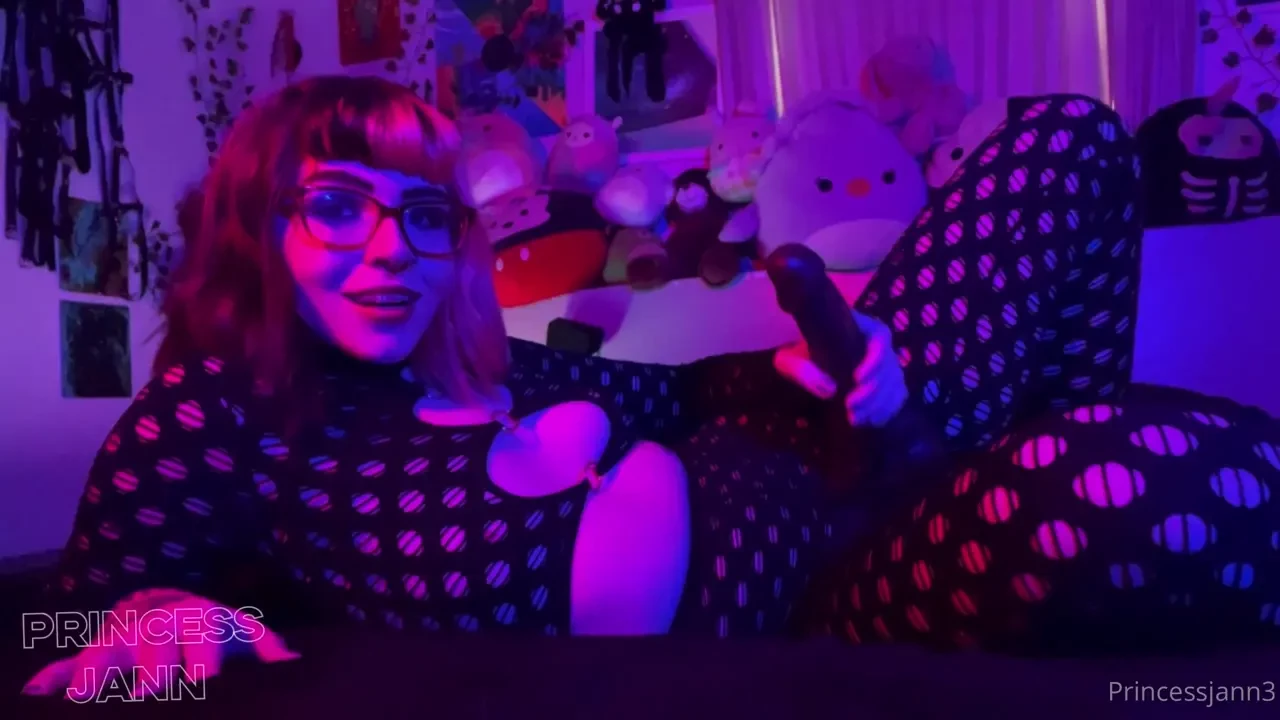 Mmmm nothing feels as good as bbc imagine it stretching you out fuck 