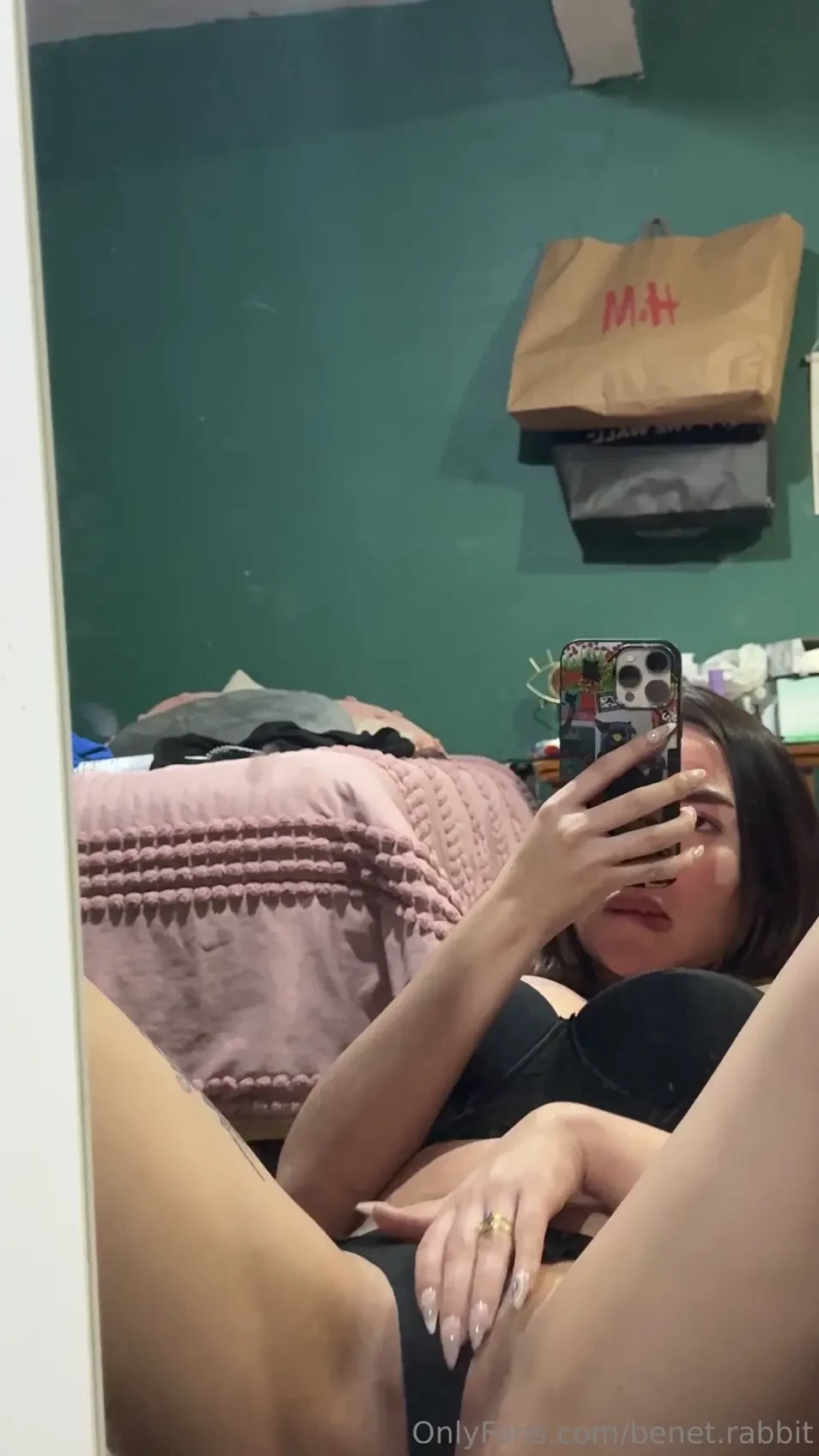 Beb puedes venir a frotarme rico 