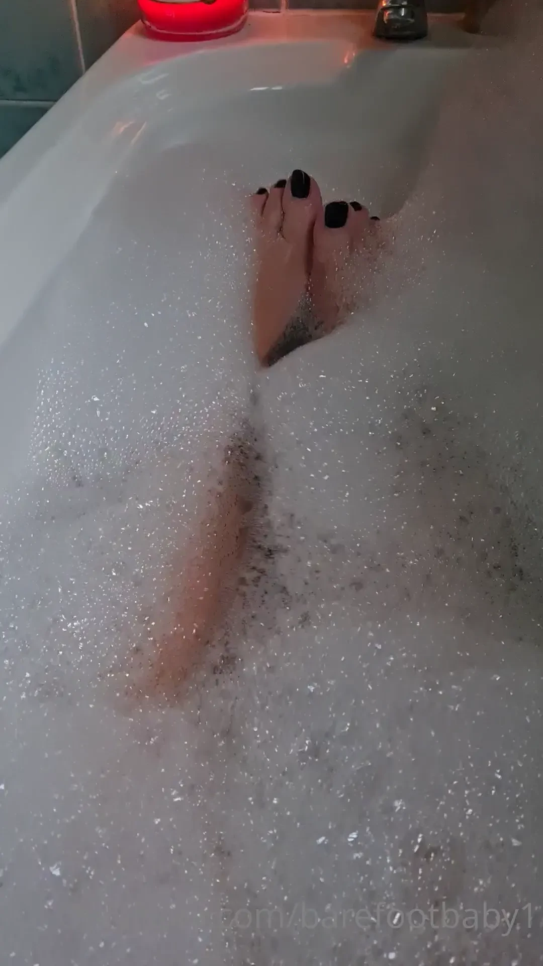 Shy toes today peeking out 