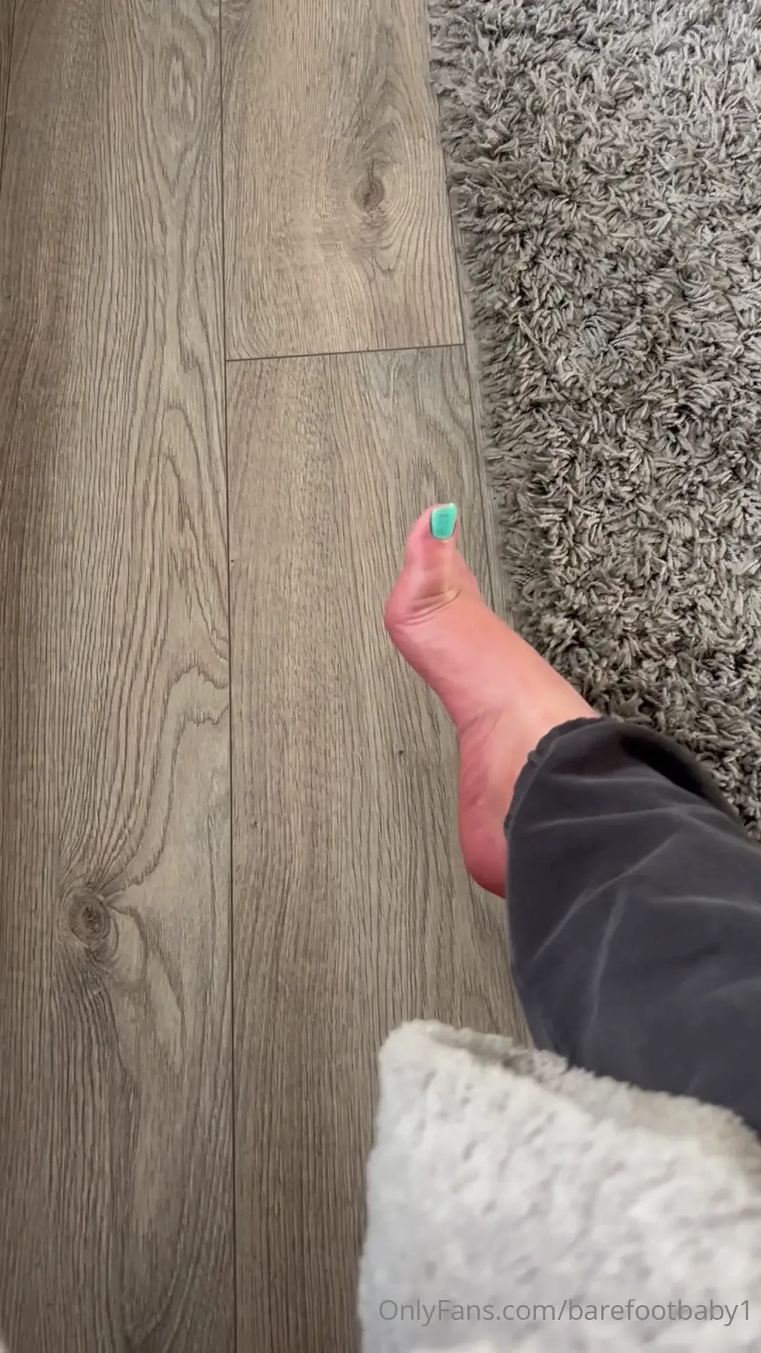 Sound on for clicky toes at the end 