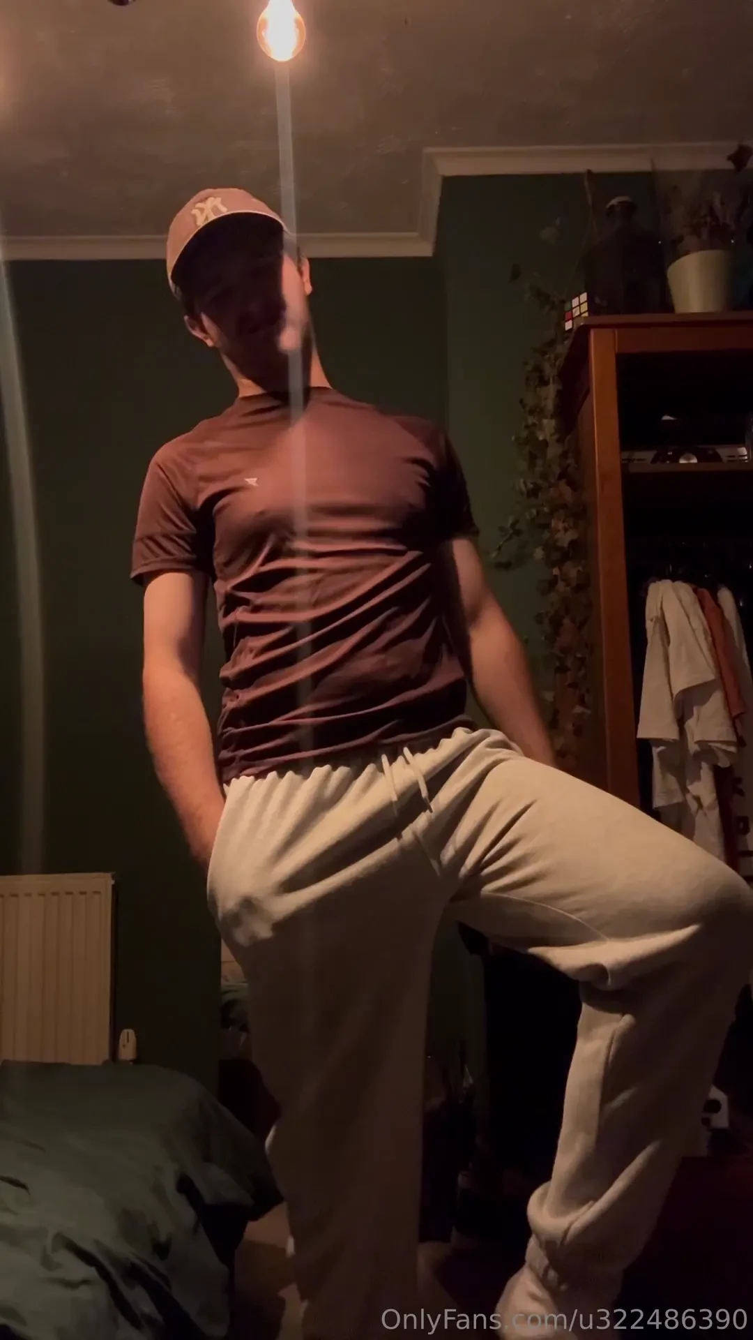 These meaty farts make my nose scrunch up but yours it opens up 