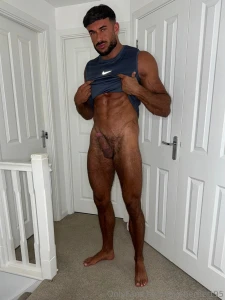 Picture from the summer when i was seriously tanned
