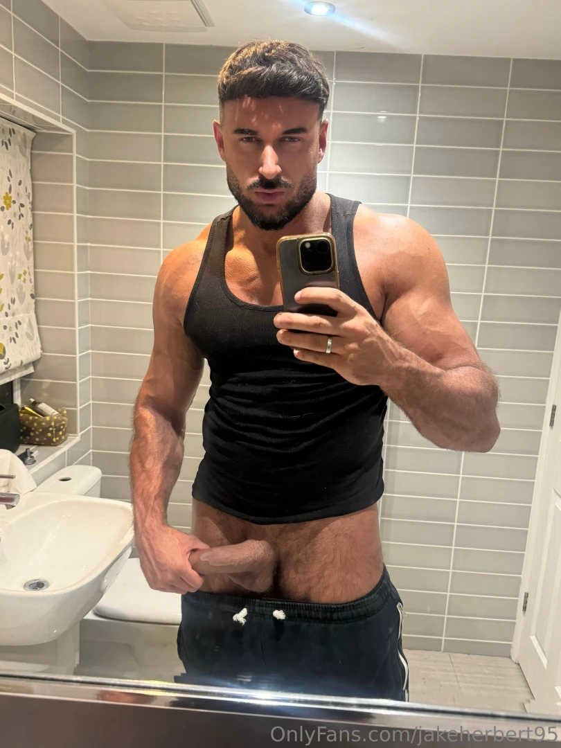 Love feeling my thick cock in my hands 