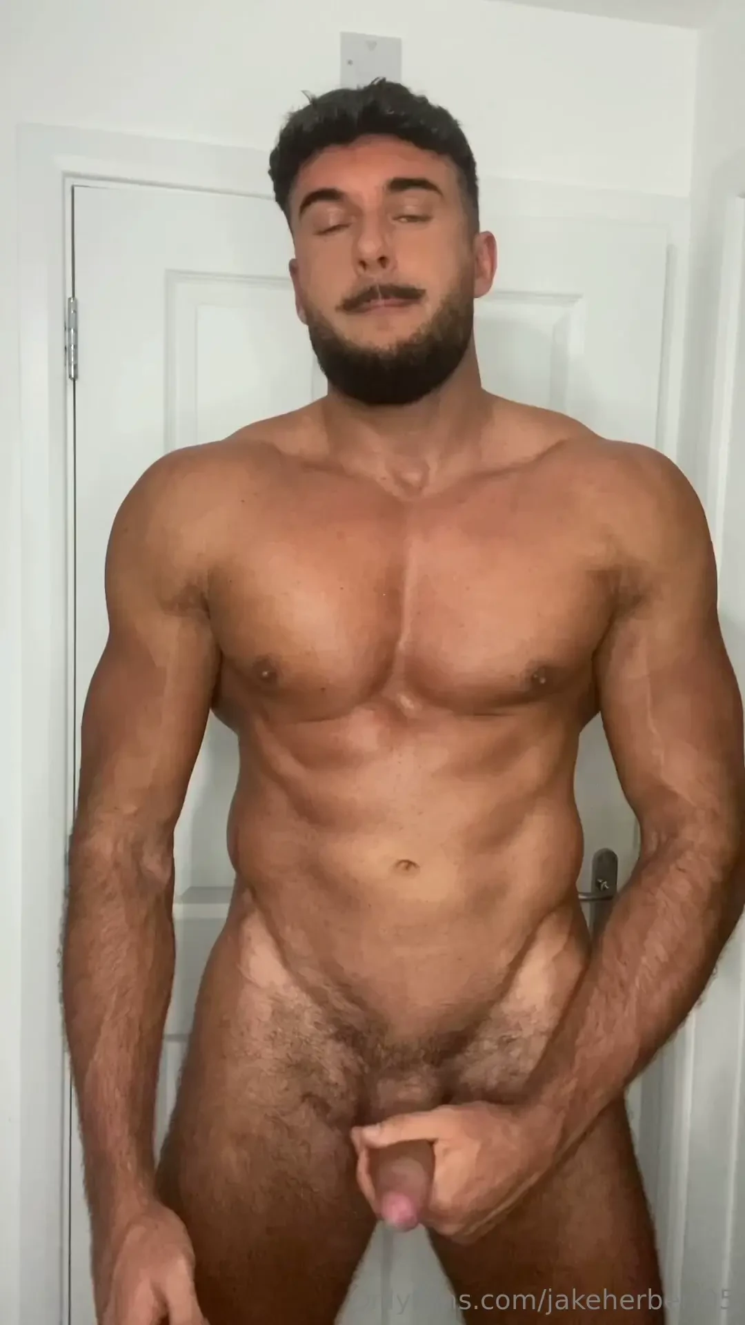 That sure felt good just need someone to lick it off my body now 