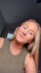 St pattys day calls for tits ass and my cream all over my brand new