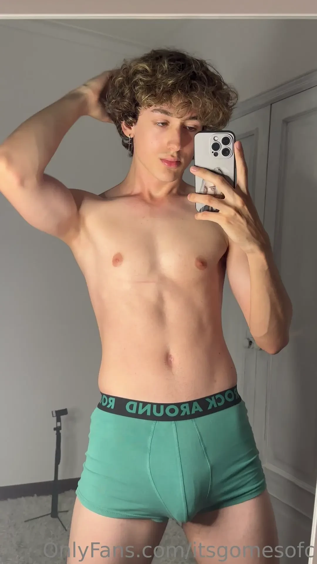 Would you grab my cock 