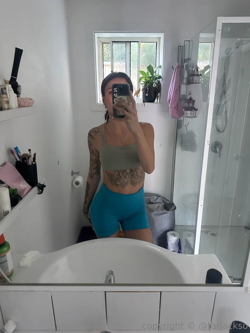 Eyes on me or should i say eyes only on me 