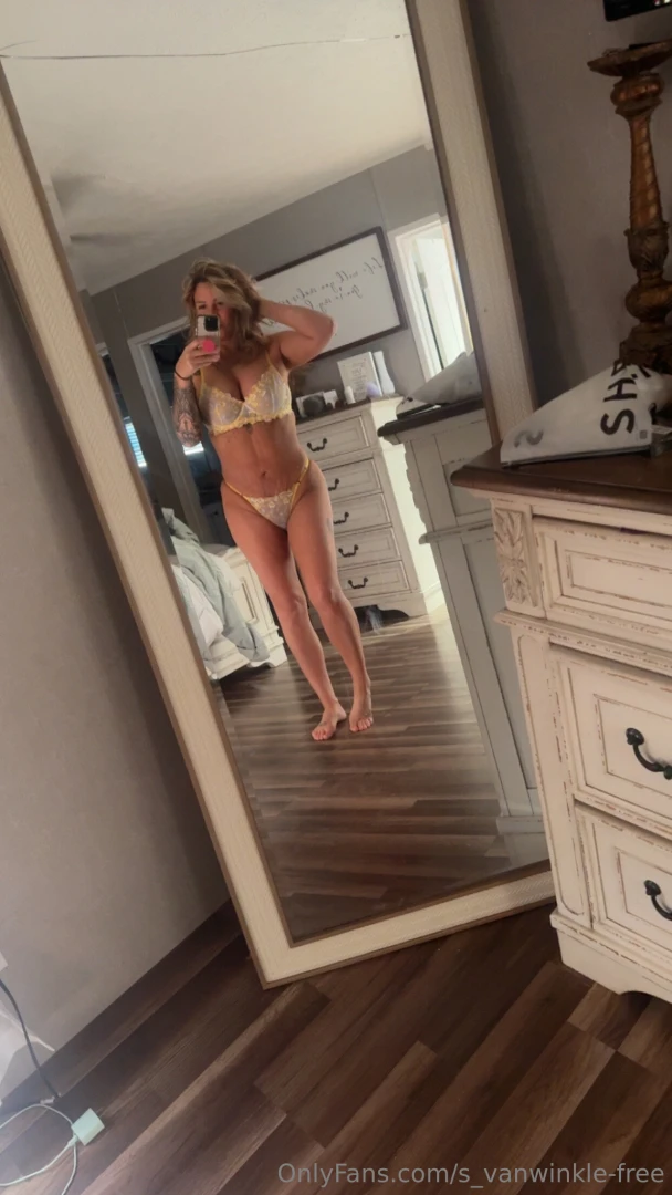 Which part of my body would you lick the most part 1 