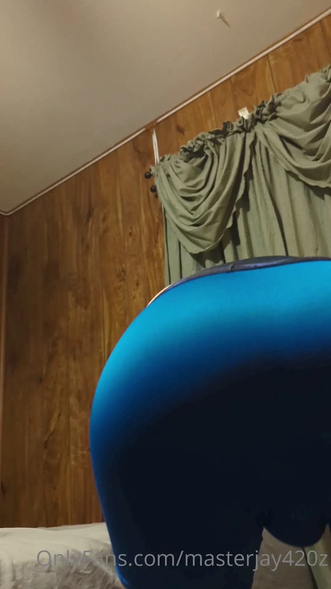 Maybe i ll allow you to rub my bulge as you inhale my rank ass stench 