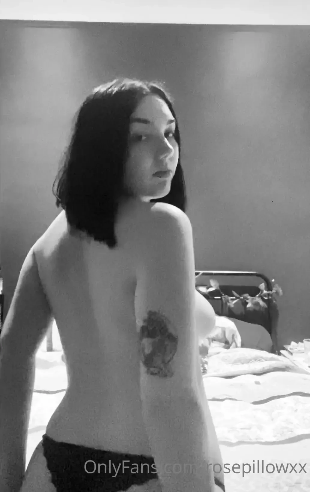 Pov you re part of my bedtime ritual who is a nude sleeper here 