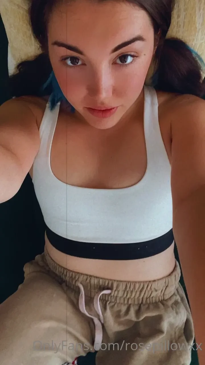 We re on the couch having a lazy saturday i m feeling pretty horny 