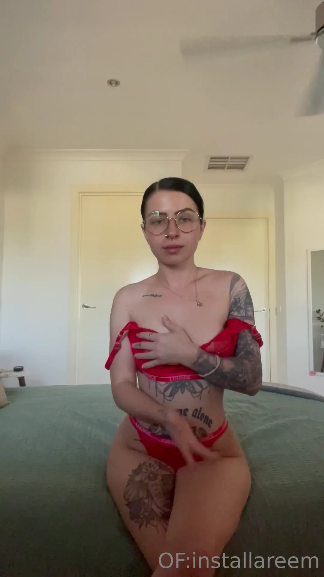 Happy valentine s day lovers let me undress for you 