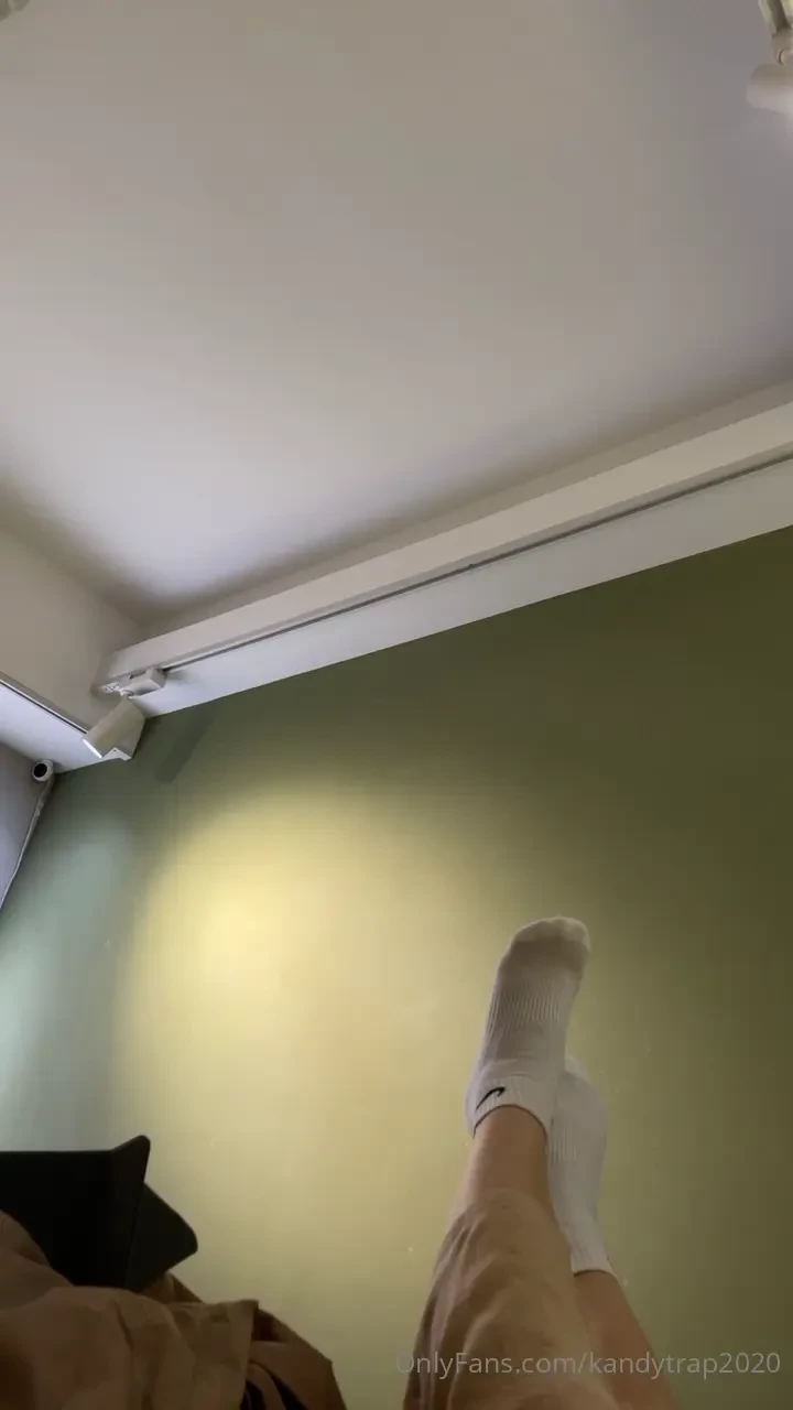 Being cute is so exhausting 