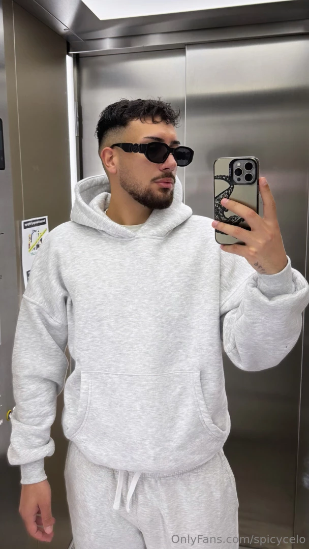 Swipe um mich auszuziehen 