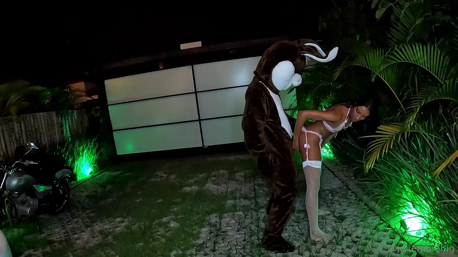 Outdoor sex is very good she loved my carrot in her 