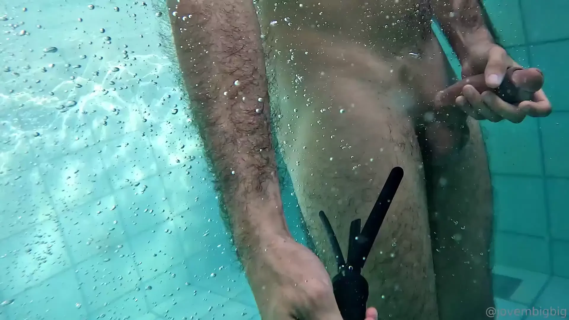 I love swimming naked even more 