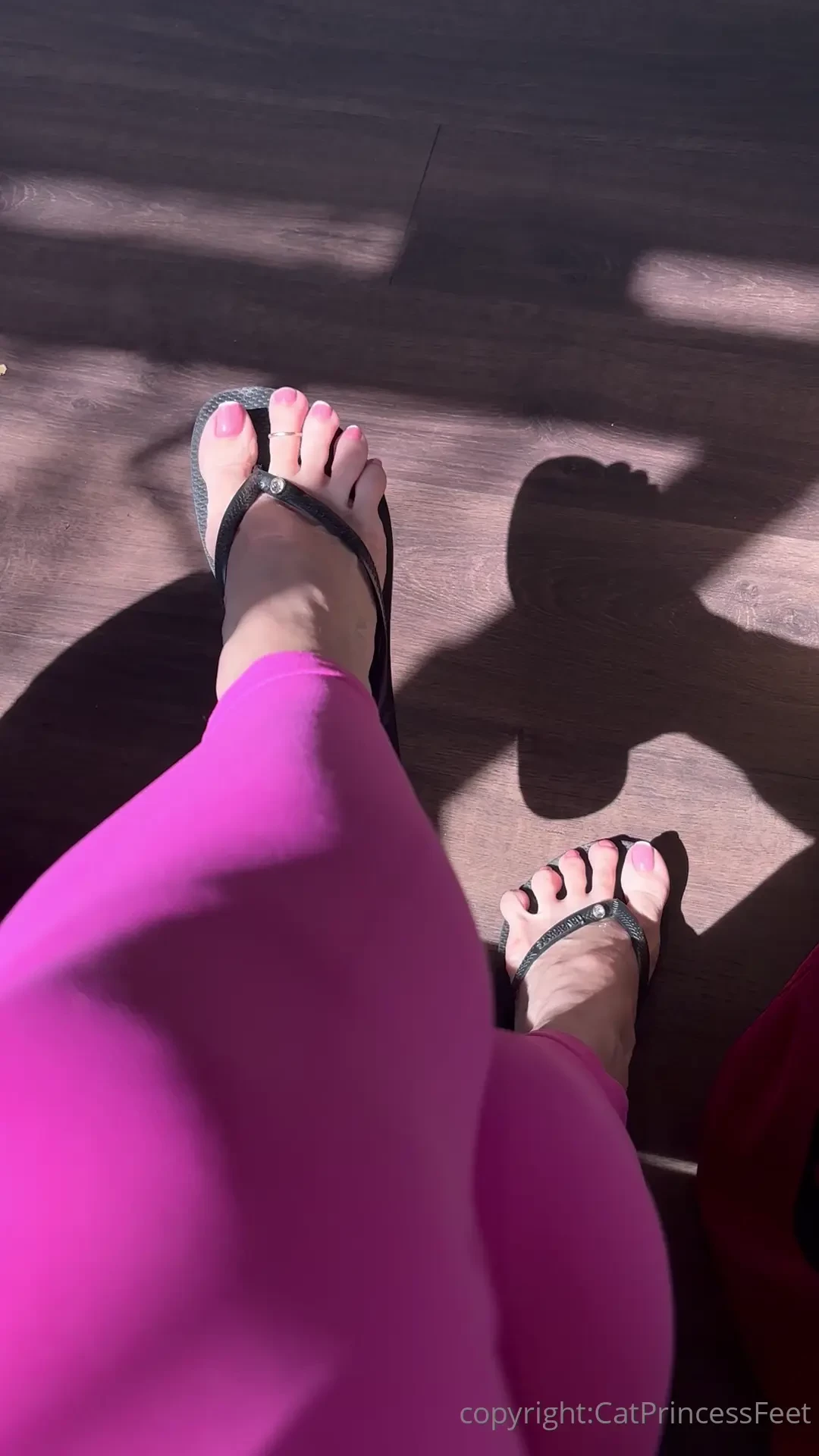 Flip flops french tips leggings and after workout milf feet 