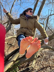 Barefoot in the bushes with mrmarathon u know what came next part 7