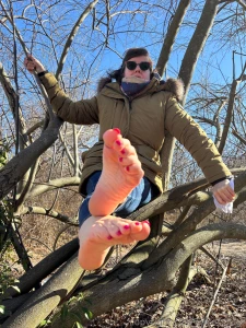 Barefoot in the bushes with mrmarathon u know what came next part 9