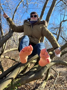 Barefoot in the bushes with mrmarathon u know what came next