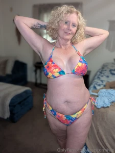 Now that you ve seen my new bikini what do you say we play around