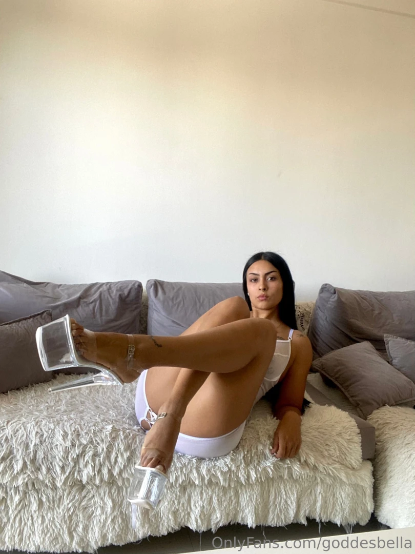 Do you like my outfit chosen for today 