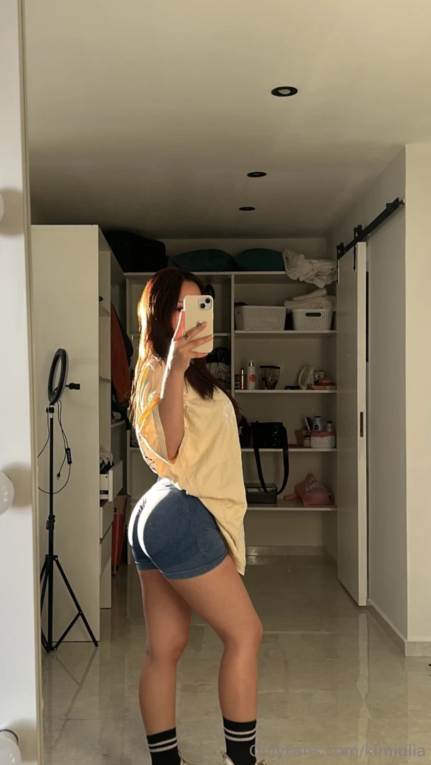 Pre workout mirror selfies are my favvv 