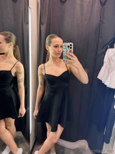 Help me choose will you i m stuck between three dresses and need a part 1