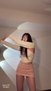 Haven t danced to kpop in a while kinda miss it hearts2hearts thechase part 1