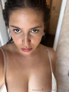 I stare at you so you don t make me angry and fulfill all my orders